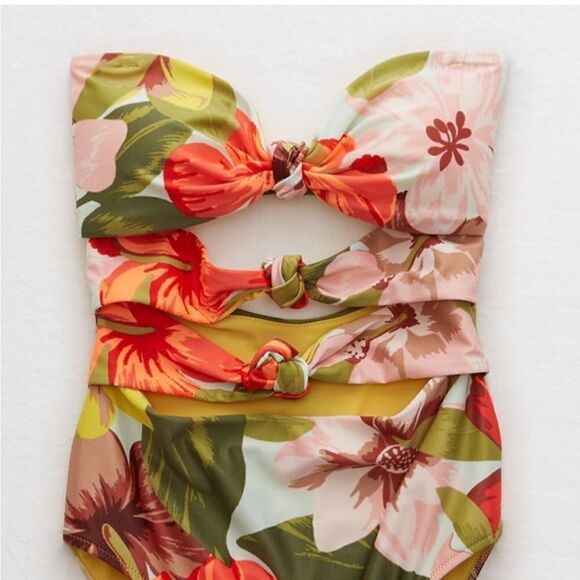 Sunfere FLOWER PRINTED SWIMSUIT with pareo - Picture 5 of 11